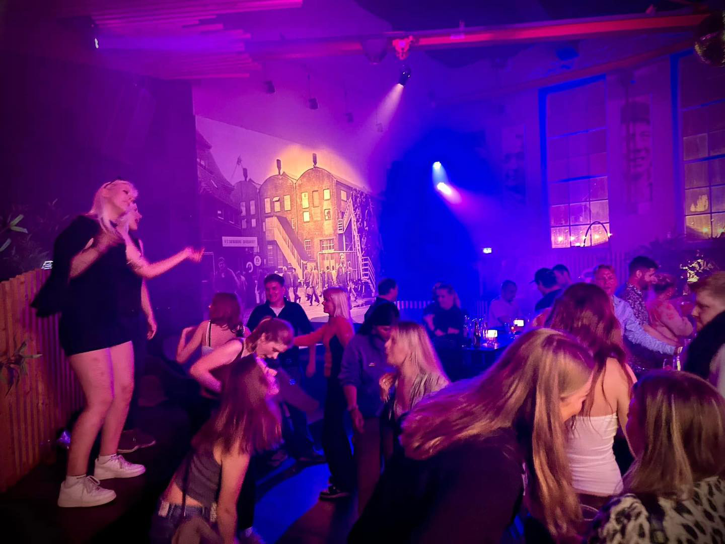 Fest på Kammerateriet